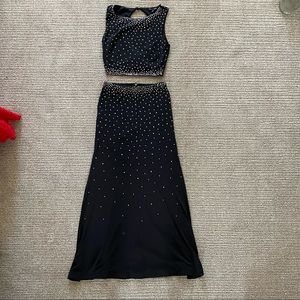Black 2-piece prom dress